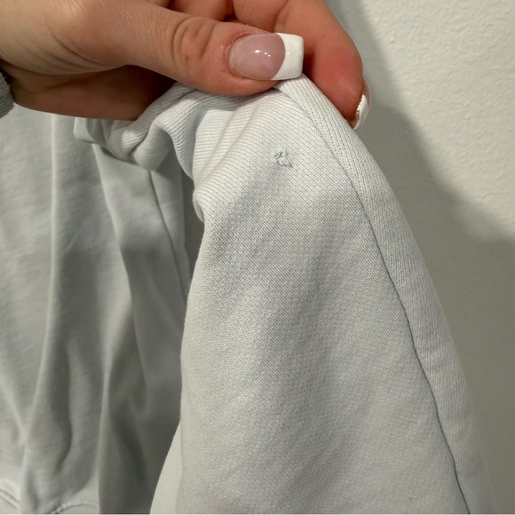 MADHAPPY Light Blue Crewneck Lightweight Sweater XS - Picture 8 of 8